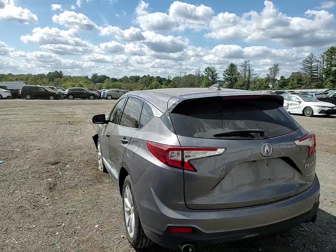 Фото: 5J8TC2H32KL034491