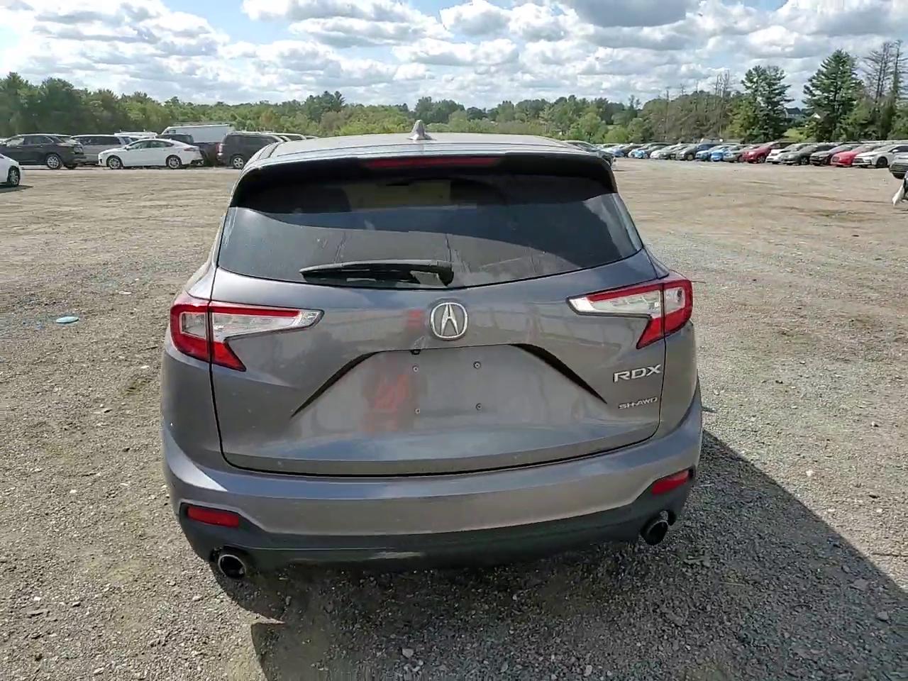 Фото: 5J8TC2H32KL034491