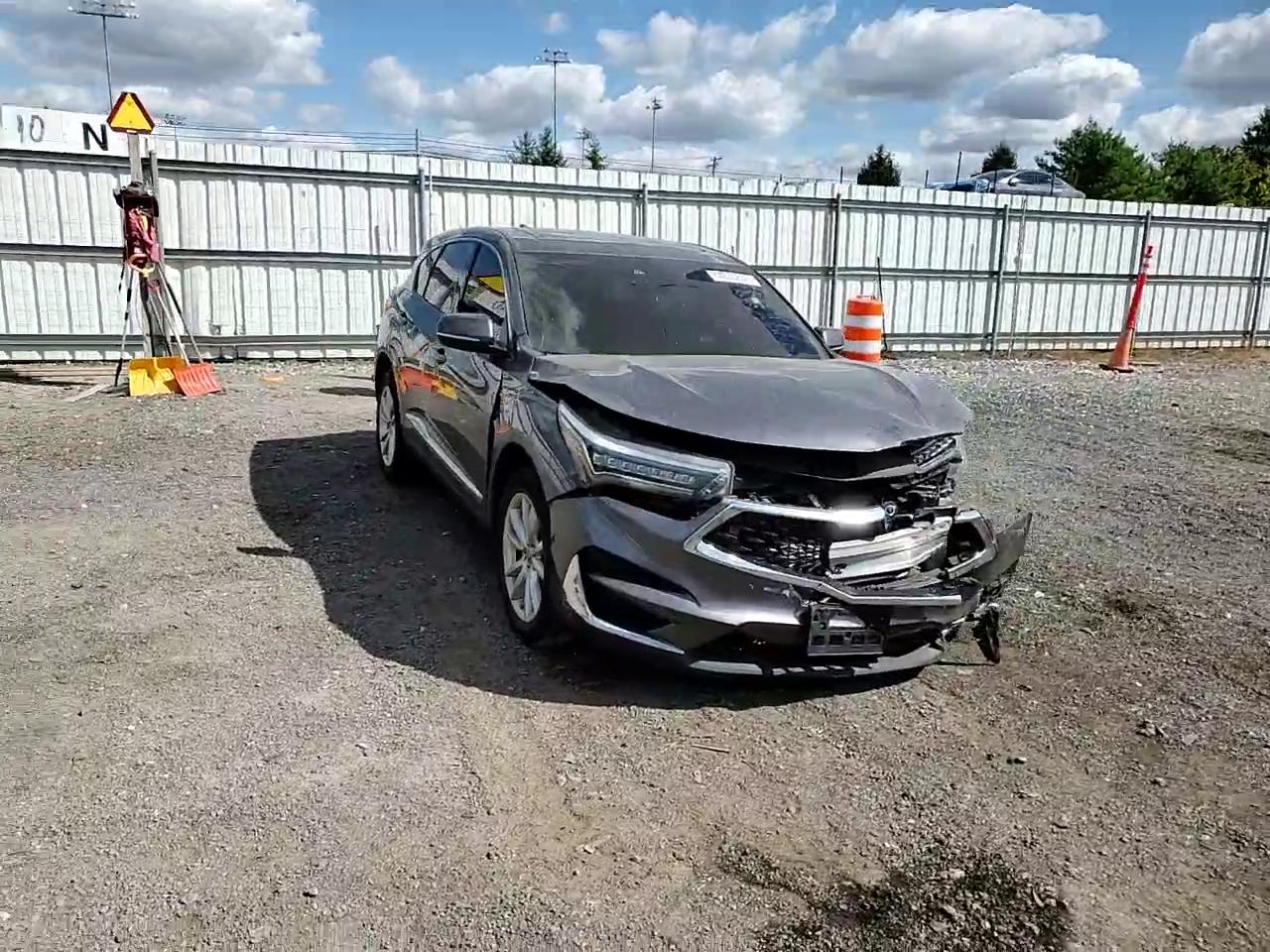 Фото: 5J8TC2H32KL034491