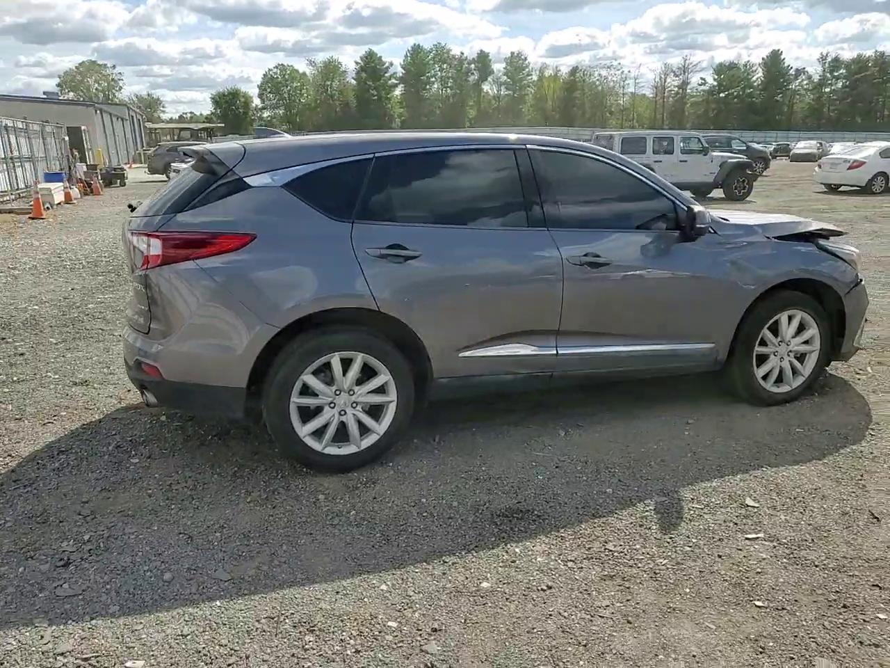 Фото: 5J8TC2H32KL034491