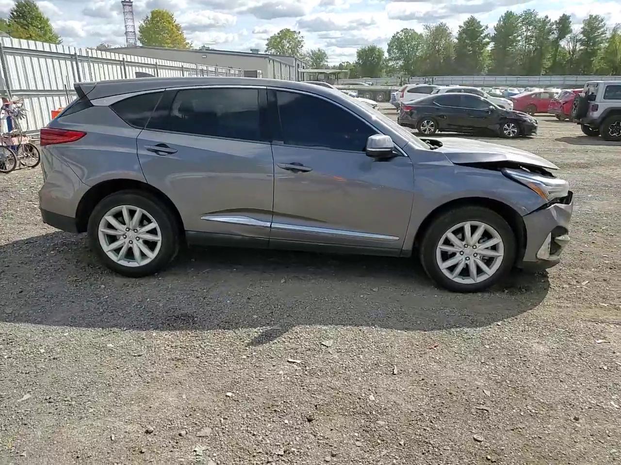 Фото: 5J8TC2H32KL034491