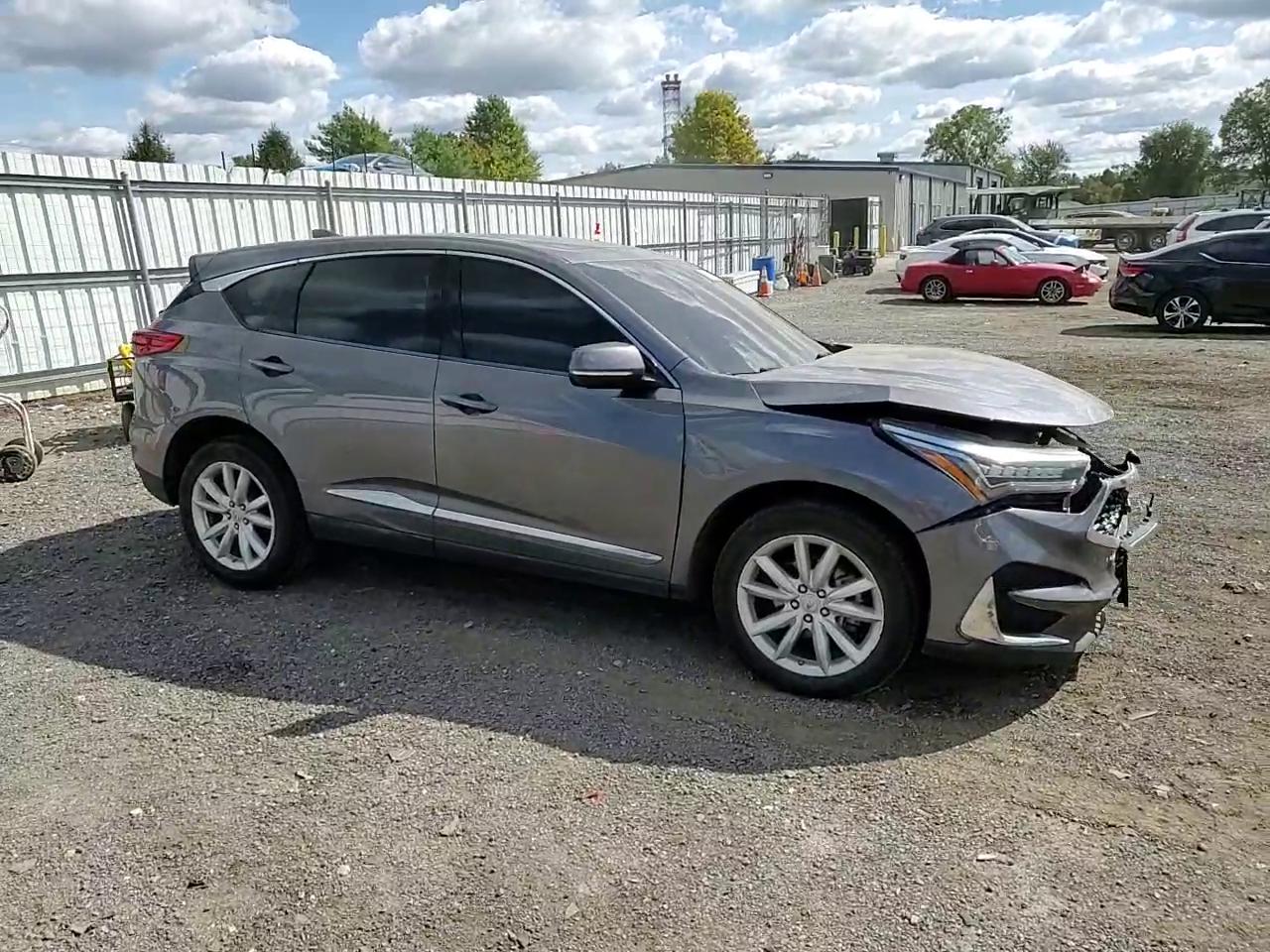 Фото: 5J8TC2H32KL034491