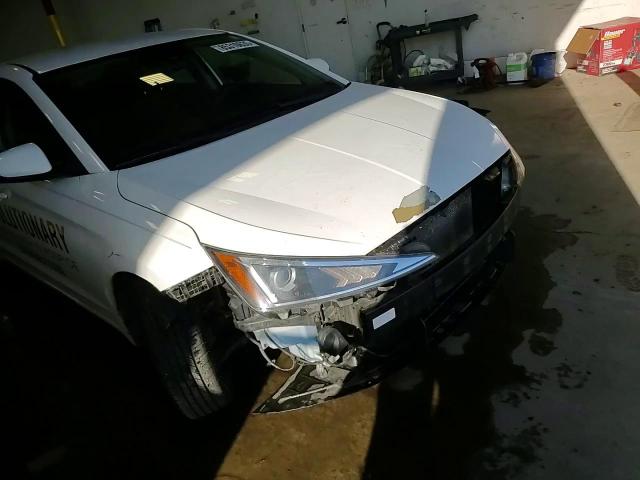 2020 Hyundai Elantra Se VIN: 5NPD74LF9LH503831 Lot: 85310635