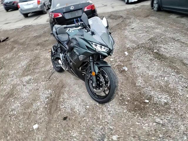 2025 Kawasaki Ex650 P VIN: ML5EXEP11SDAF8930 Lot: 86714915