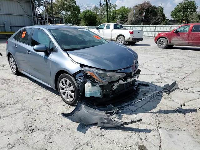 2022 Toyota Corolla Le VIN: 5YFEPMAE4NP318817 Lot: 82255845