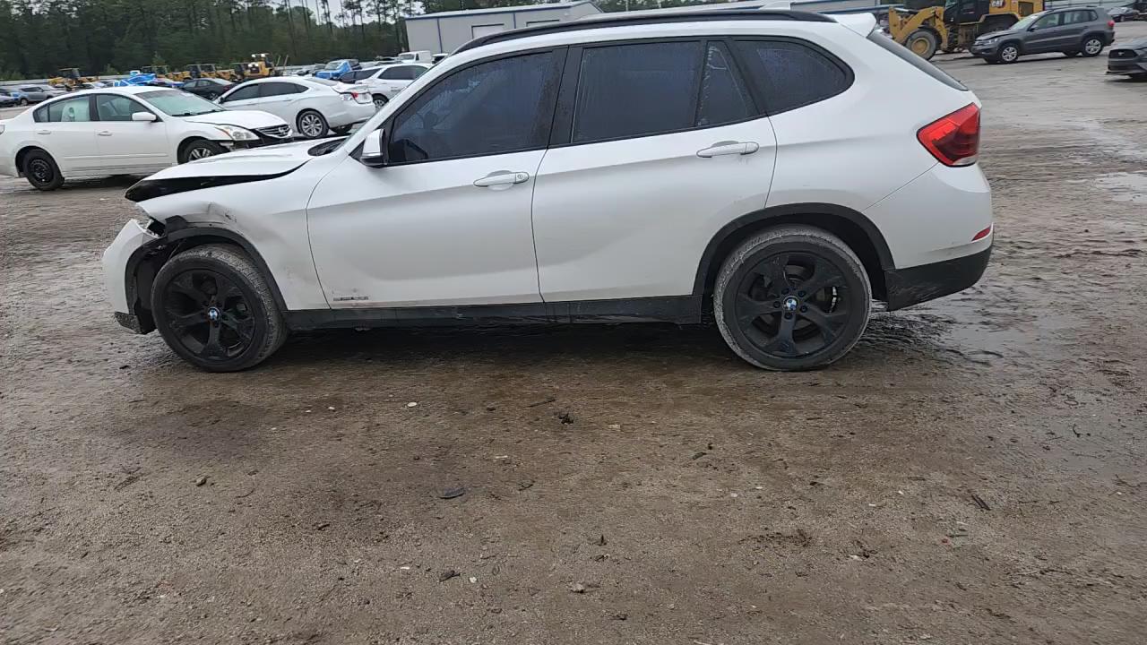 Фото: WBAVM1C52FV316922