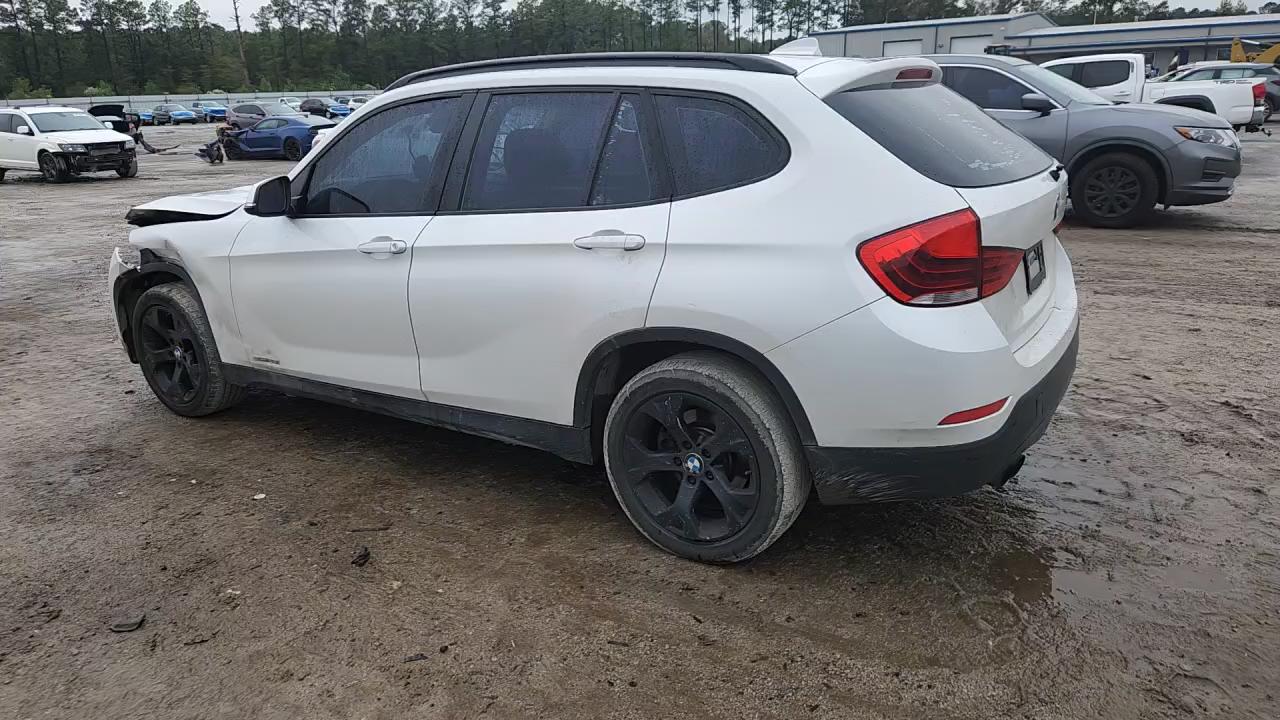 Фото: WBAVM1C52FV316922