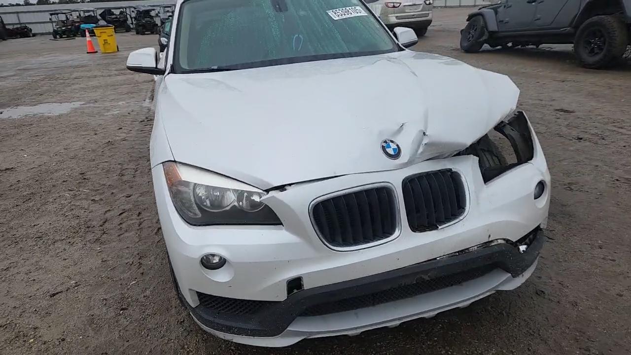 Фото: WBAVM1C52FV316922