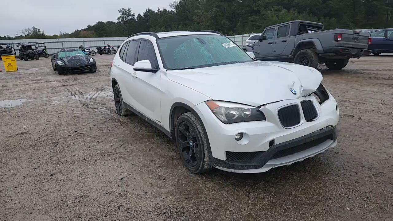 Фото: WBAVM1C52FV316922