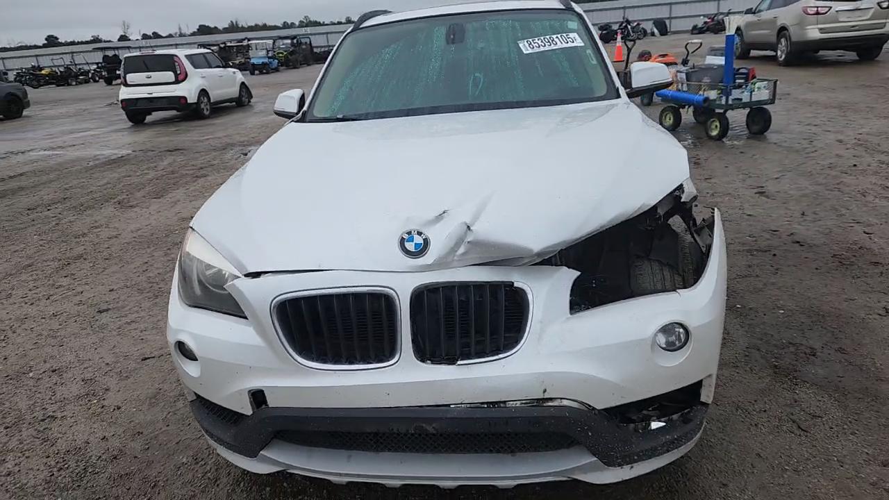 Фото: WBAVM1C52FV316922