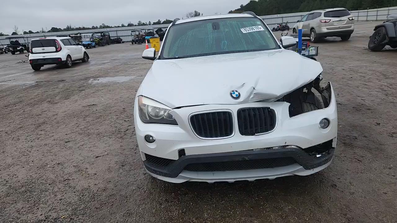 Фото: WBAVM1C52FV316922