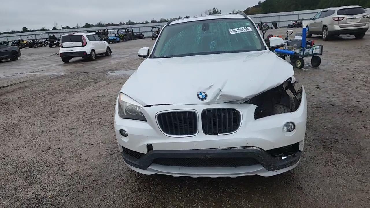 Фото: WBAVM1C52FV316922