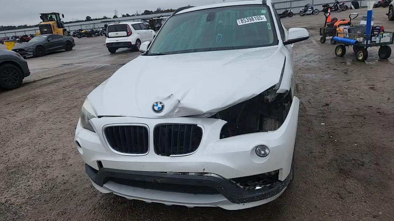 Фото: WBAVM1C52FV316922