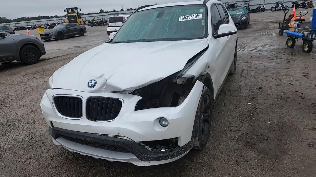 Фото: WBAVM1C52FV316922