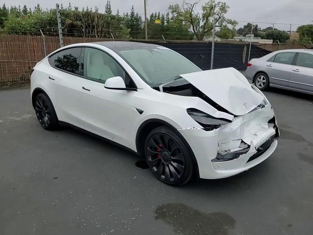 2025 Tesla Model Y VIN: 7SAYGDEF0SF305850 Lot: 85934125
