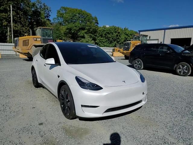 2025 Tesla Model Y VIN: 7SAYGDEF1SA344167 Lot: 82426285