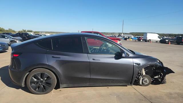 2024 Tesla Model Y VIN: 7SAYGDEE5RA301100 Lot: 82557995