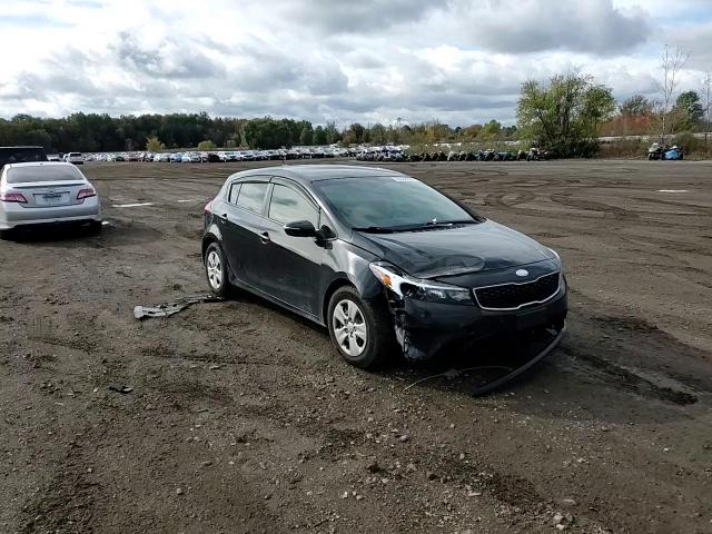 2017 Kia Forte Lx VIN: KNAFK5A88H5675323 Lot: 82596835