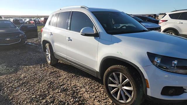 2017 Volkswagen Tiguan Wolfsburg VIN: WVGSV7AX5HK009741 Lot: 81936315