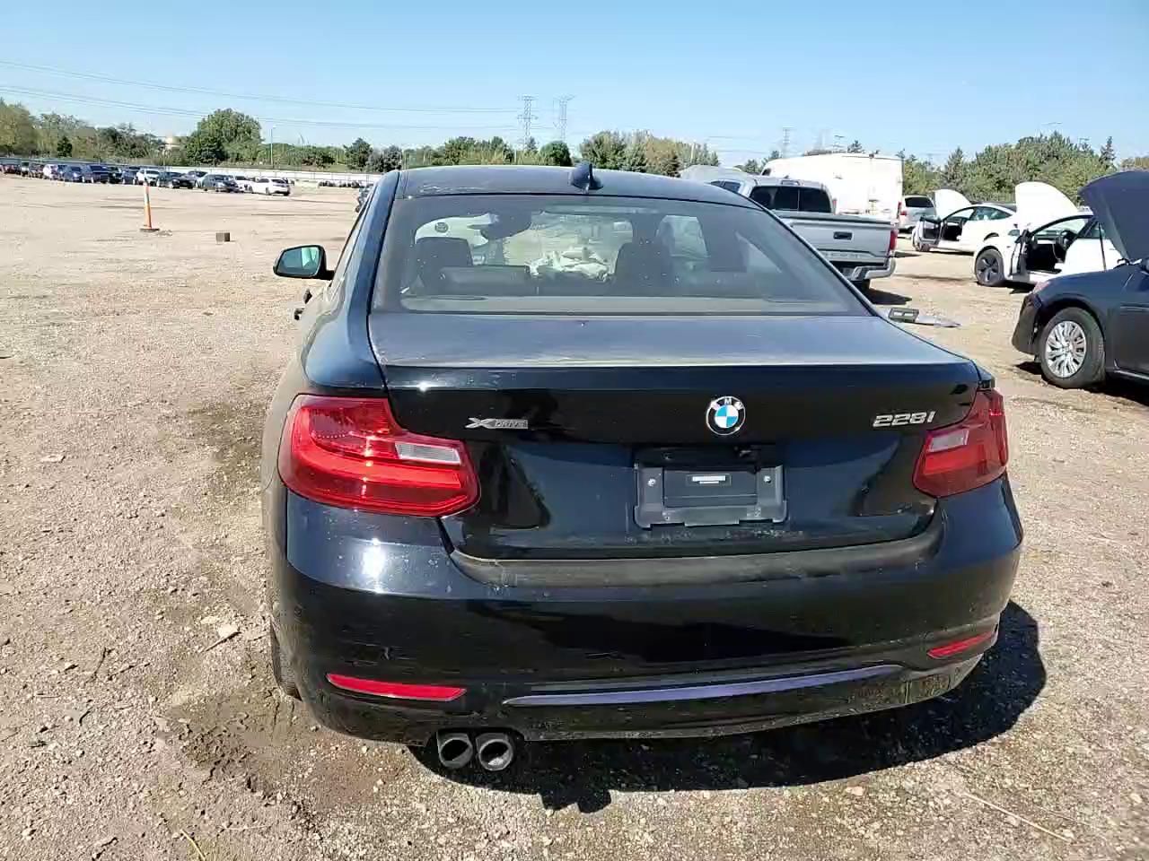 Фото: WBA1G9C59GVX97161