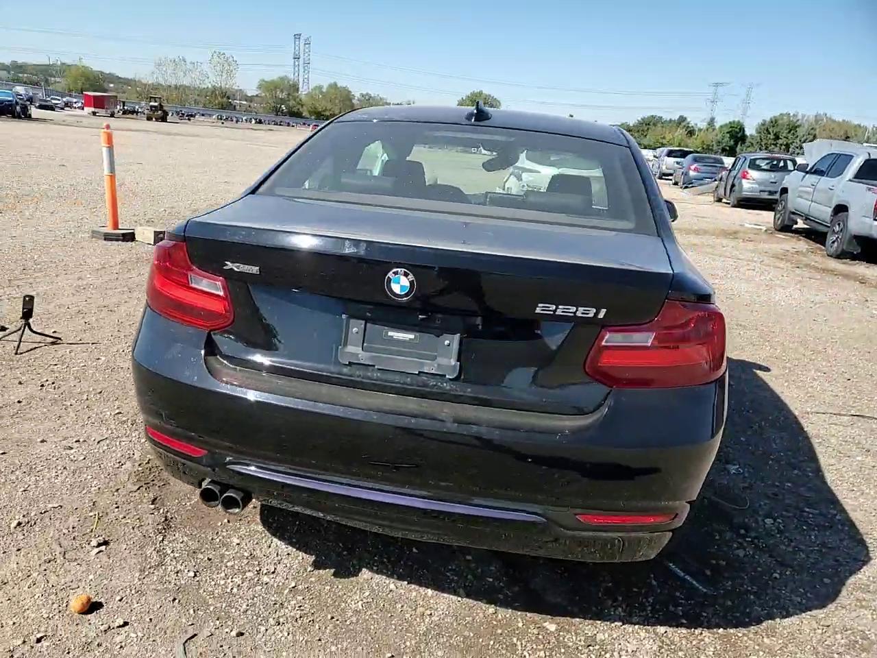 Фото: WBA1G9C59GVX97161