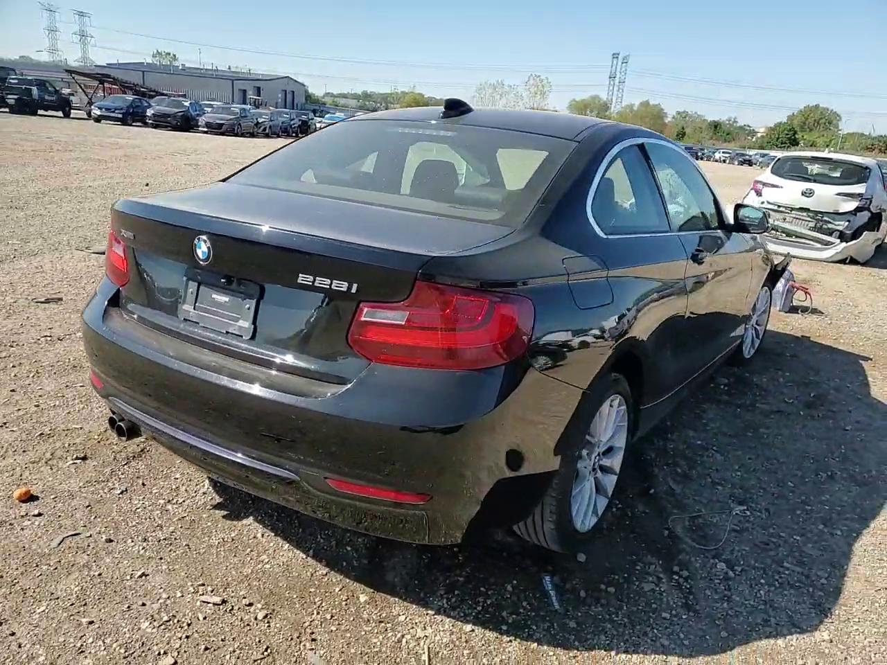 Фото: WBA1G9C59GVX97161