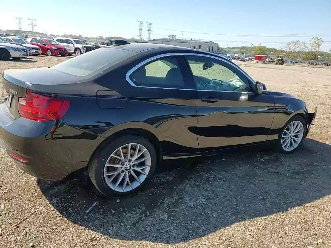 Фото: WBA1G9C59GVX97161