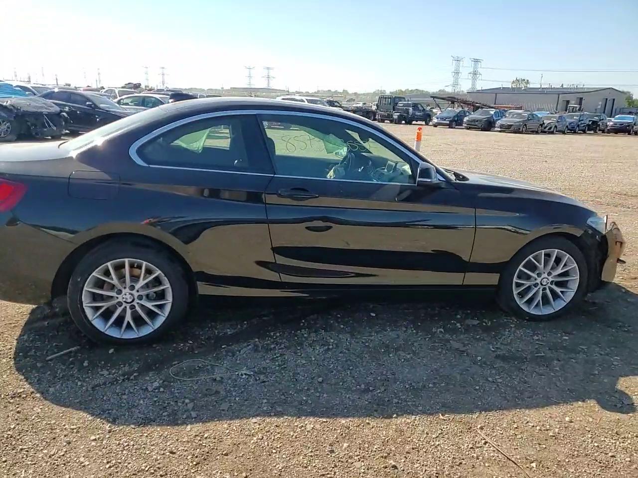 Фото: WBA1G9C59GVX97161