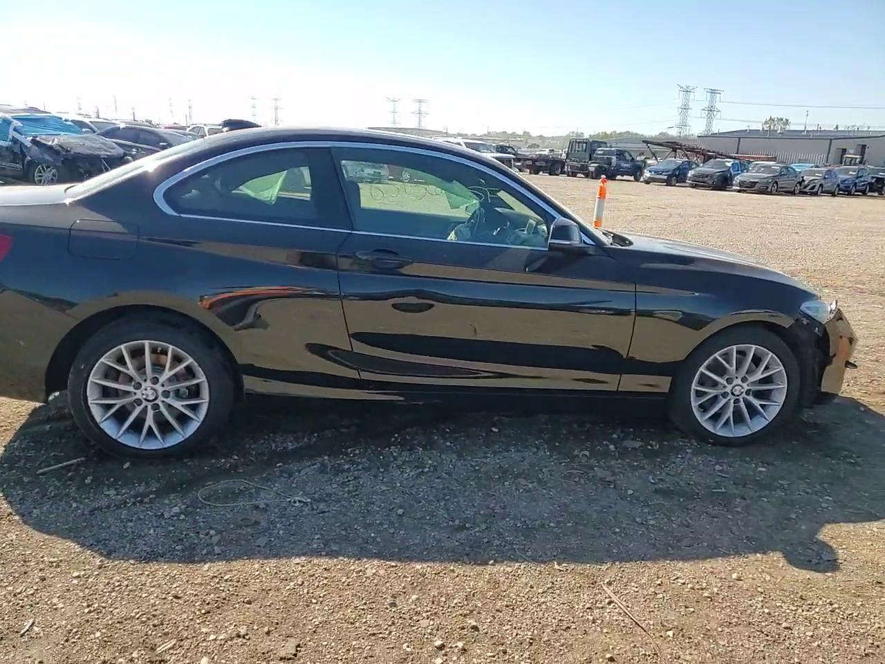 Фото: WBA1G9C59GVX97161