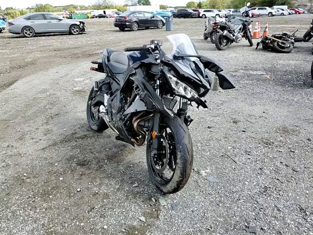 2025 Kawasaki Ex650 R VIN: ML5EXER10SDAF9595 Lot: 82481515