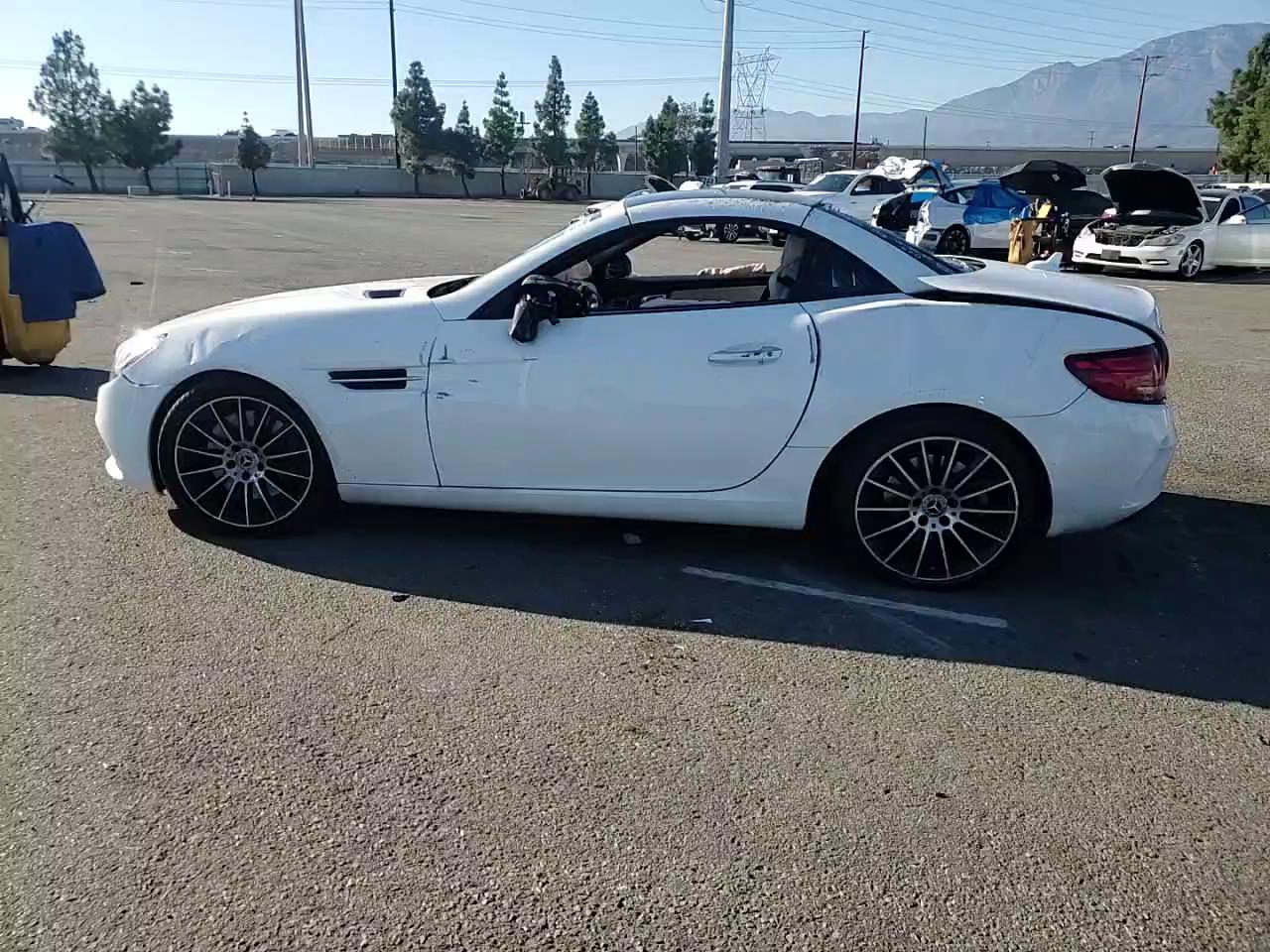 Фото: WDDPK3JA8JF150380