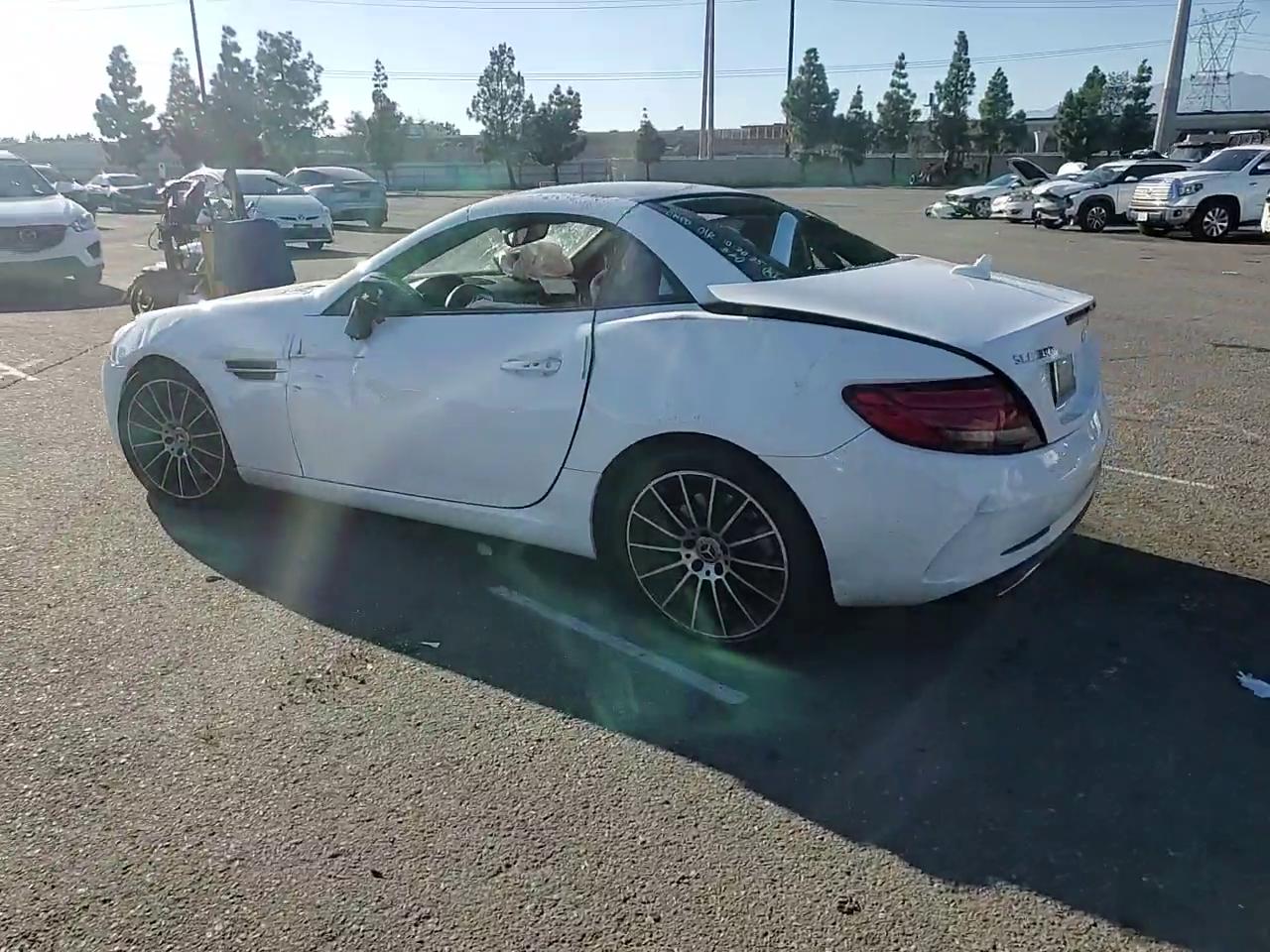 Фото: WDDPK3JA8JF150380