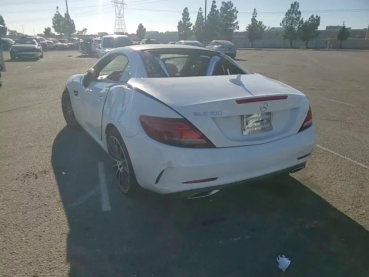 Фото: WDDPK3JA8JF150380