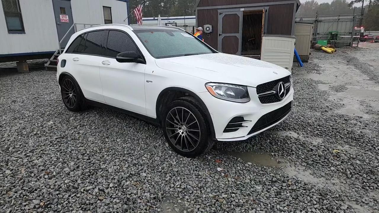 Фото: WDC0G6EB0HF144370