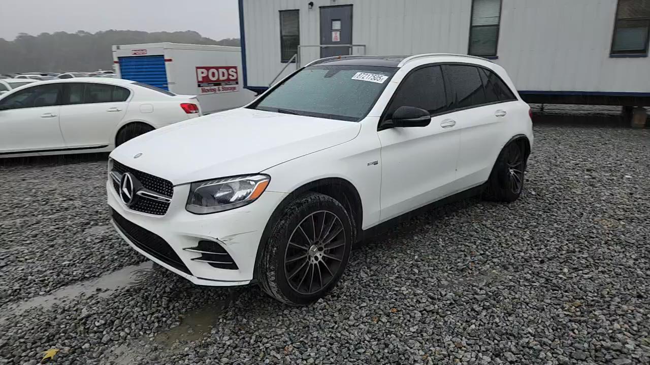 Фото: WDC0G6EB0HF144370