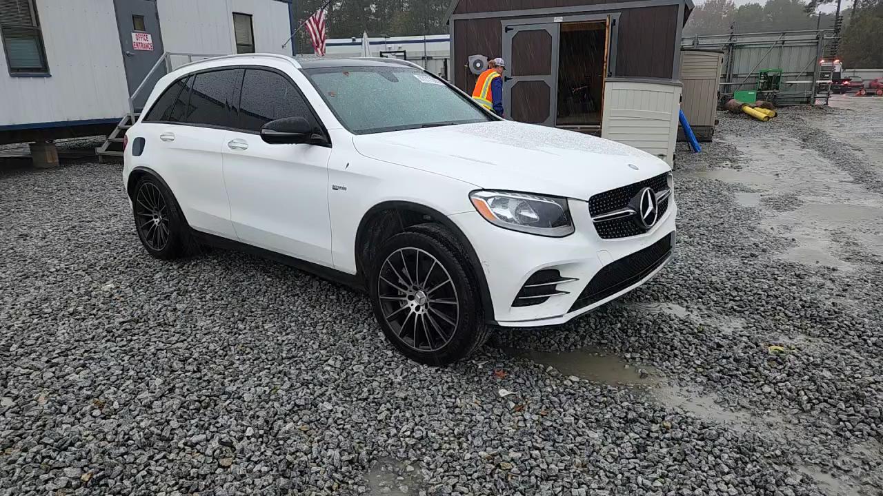 Фото: WDC0G6EB0HF144370