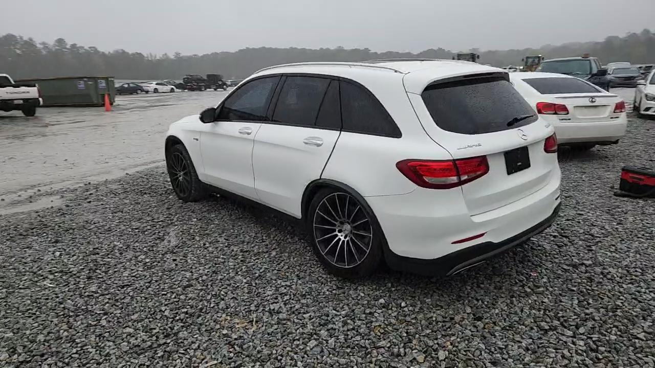 Фото: WDC0G6EB0HF144370