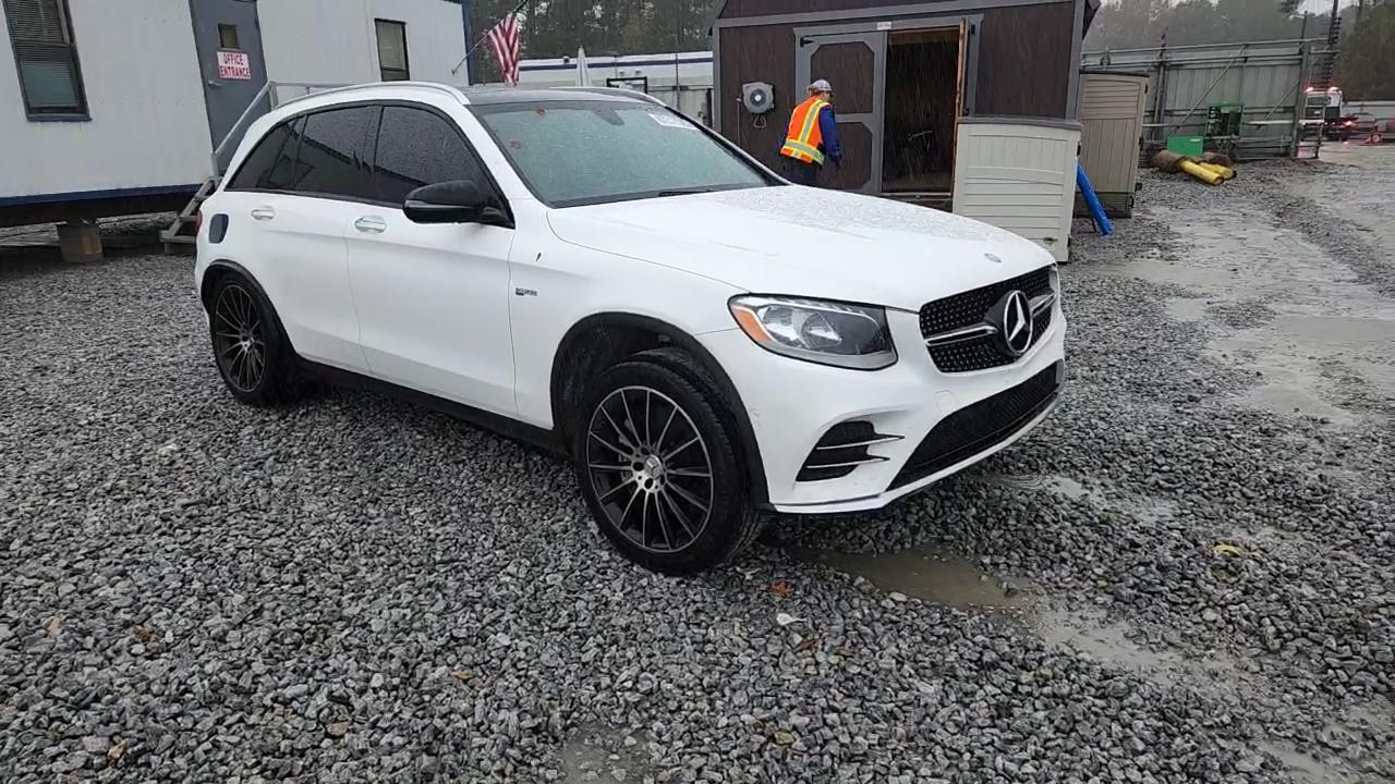 Фото: WDC0G6EB0HF144370