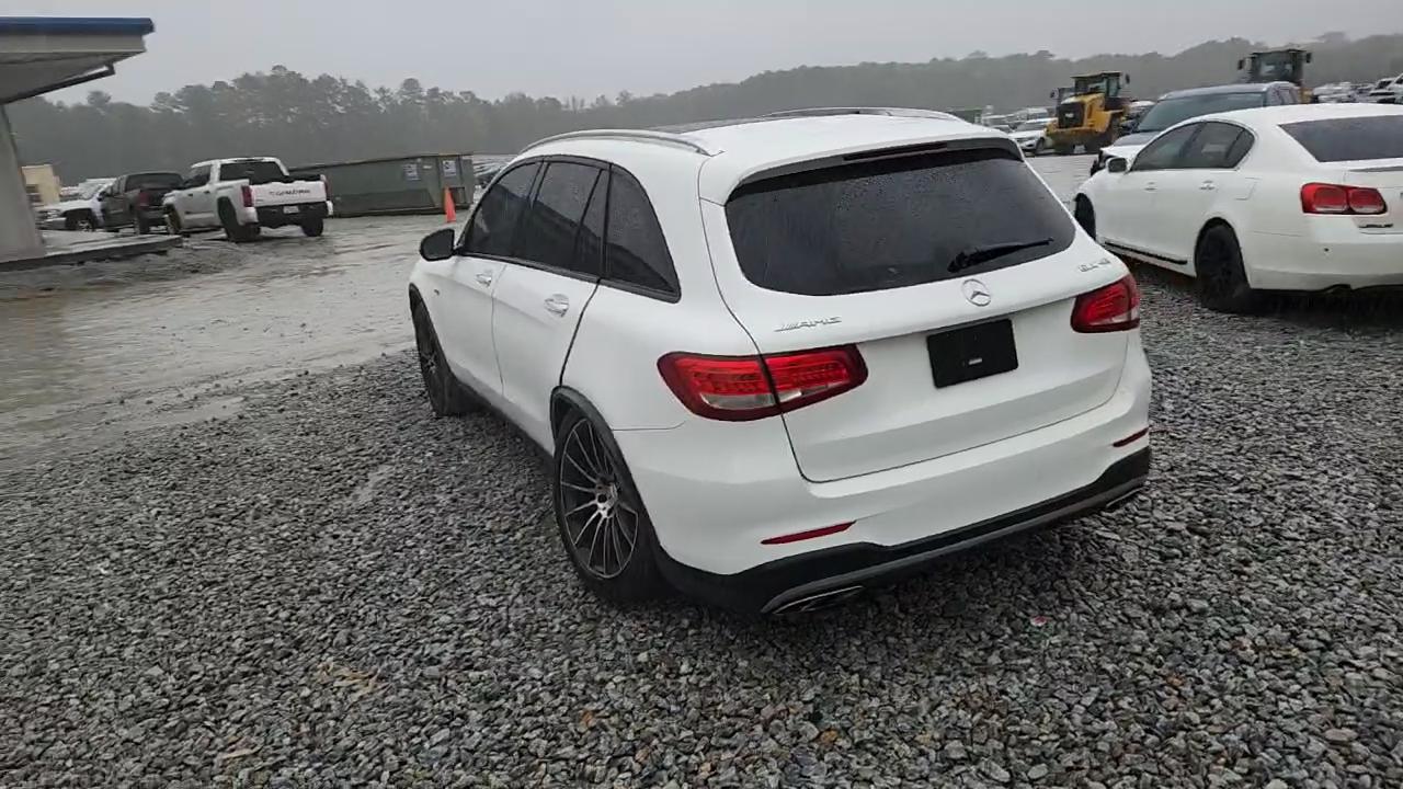 Фото: WDC0G6EB0HF144370