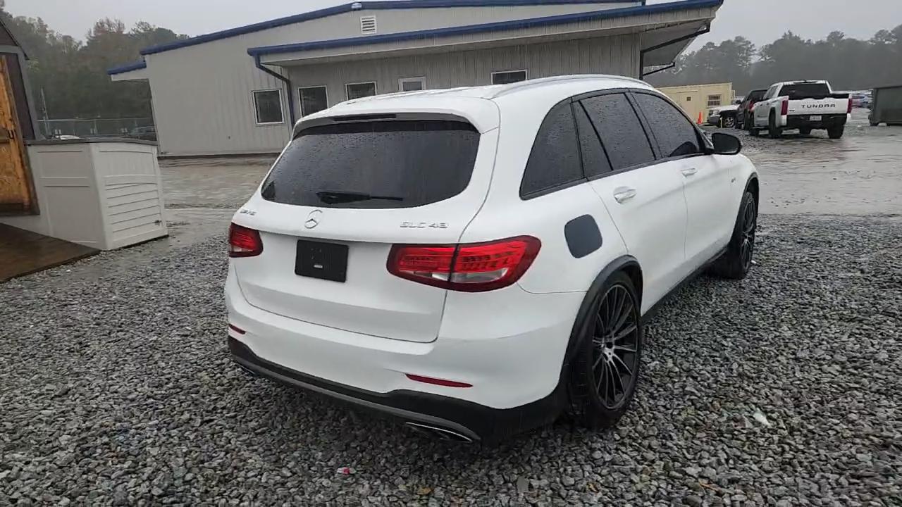 Фото: WDC0G6EB0HF144370