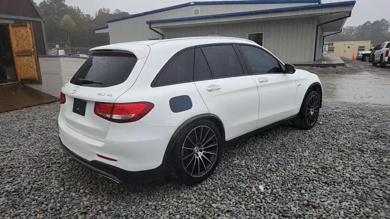 Фото: WDC0G6EB0HF144370