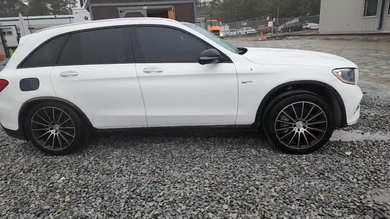 Фото: WDC0G6EB0HF144370