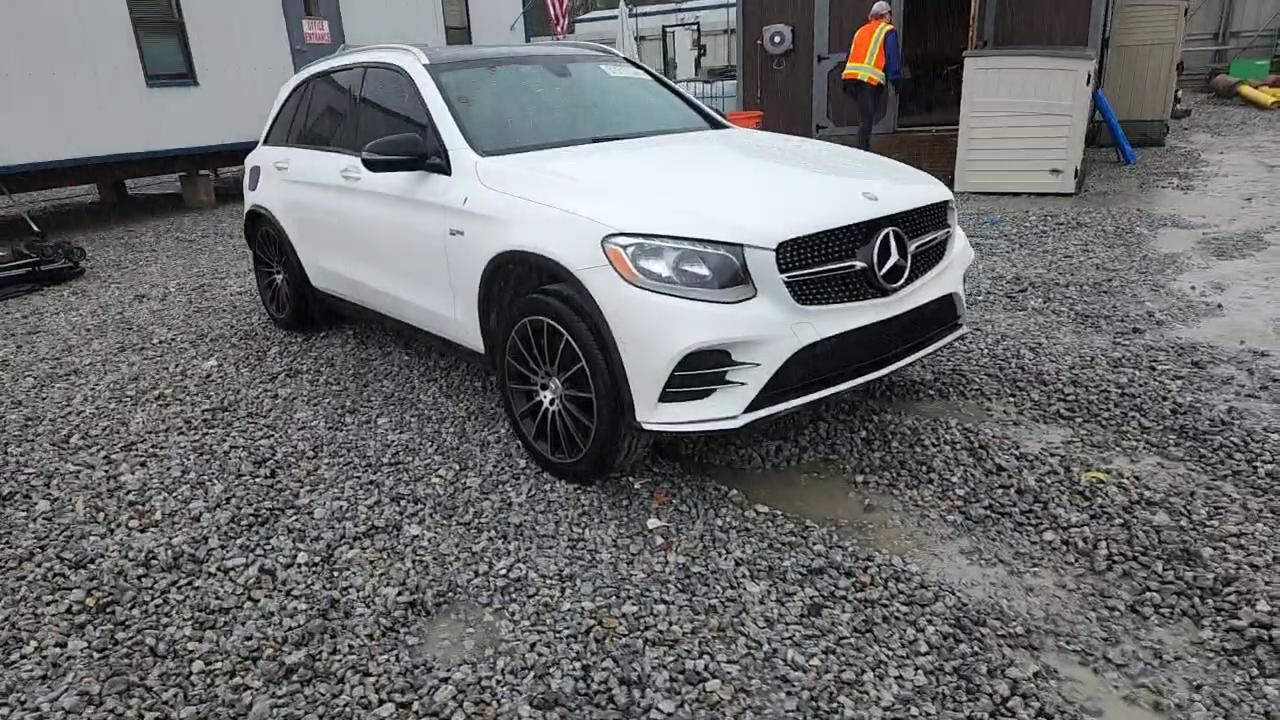 Фото: WDC0G6EB0HF144370