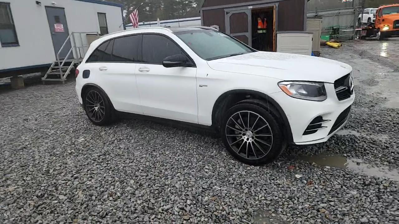 Фото: WDC0G6EB0HF144370