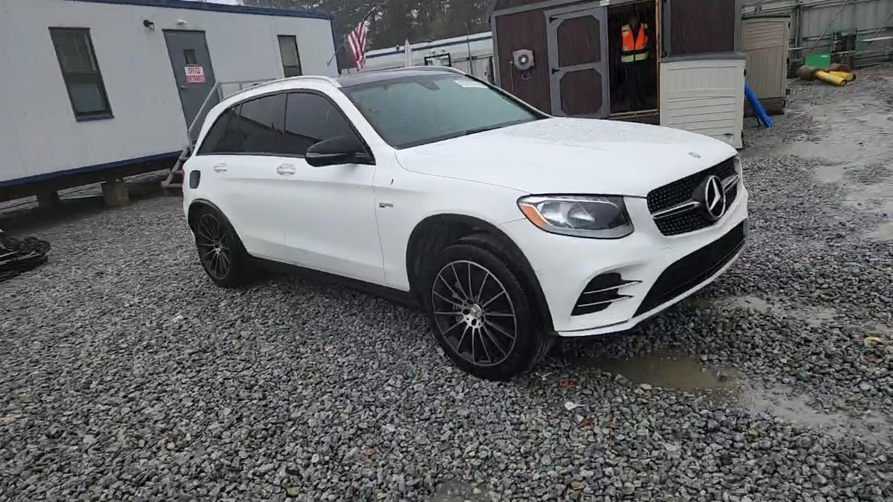 Фото: WDC0G6EB0HF144370