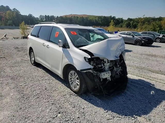 2016 Toyota Sienna Xle VIN: 5TDYK3DCXGS697199 Lot: 84920305