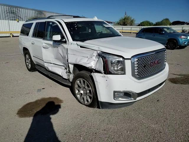 2017 GMC Yukon Xl Denali VIN: 1GKS2HKJ9HR300798 Lot: 90406435