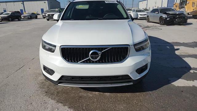 2021 Volvo Xc40 T5 Momentum VIN: YV4162UK0M2447154 Lot: 85842665