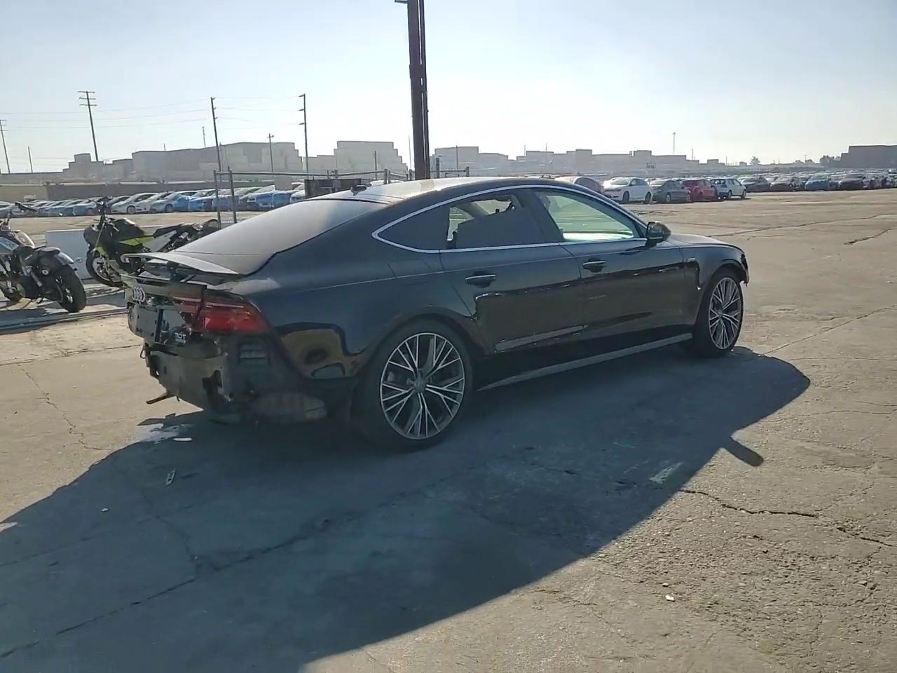 Фото: WAU2GAFC5GN002770