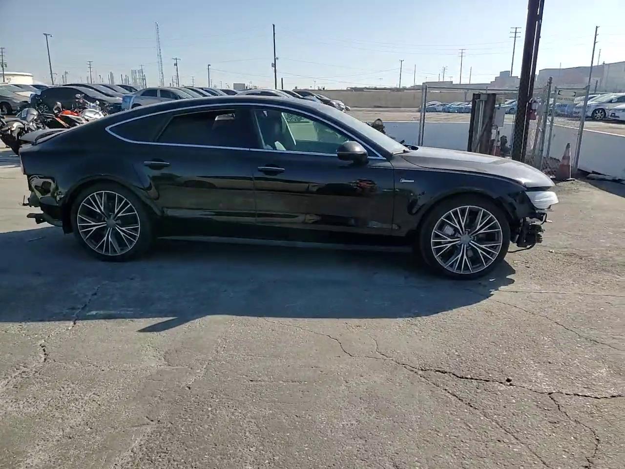 Фото: WAU2GAFC5GN002770